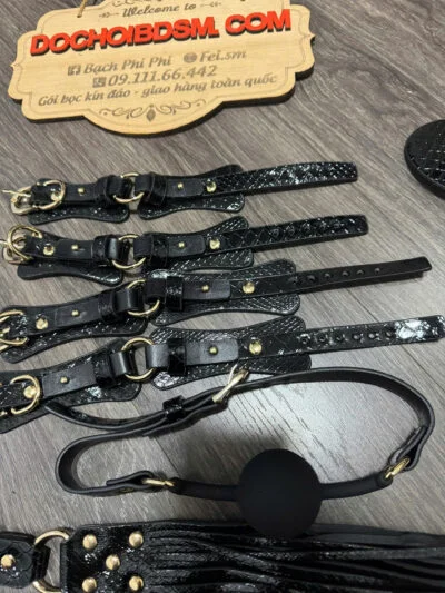Hình 36 trong bộ sưu tập đồ chơi bdsm