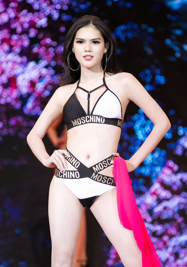 Nhan sắc Ngọc Trinh mặc bikini quyến rũ hút mắt, đốn tim tình trẻ kém 3 tuổi