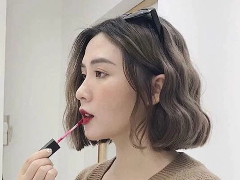 Tóc ngắn uốn gợn sóng dễ thương (2)